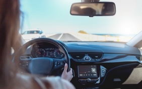 La frenata automatica d'emergenza è il dispositivo tecnologico più apprezzato dagli italiani