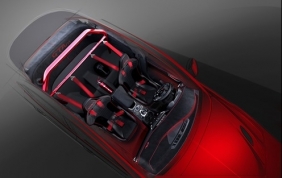 La leggenda Alfa Romeo sceglie Alcantara per gli interni