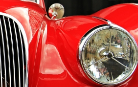 Mercato auto torna nella bufera. Per quelle d'epoca è sempre bel tempo!