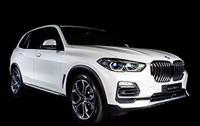 BMW X5 Timeless Edition: con Alcantara un binomio speciale