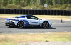 L’innovazione  di Bosch nei processi produttivi di Maserati MC20