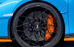 Bridgestone scelta da Lamborghini come fornitore di pneumatici
