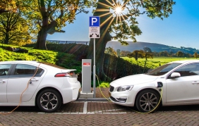 Elettriche e ibride, lubrificazione ad hoc: l'aftermarket lo sa?