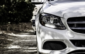 Quanto l'auto di cortesia conta nella scelta dell'officina?
