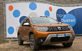 Nuovo Dacia Duster: un SUV inedito e bilanciato