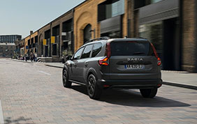 Dacia: materiali riciclati per nuovi modelli sostenibili