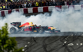 Formula 1 - Daniel Ricciardo vince a Shanghai