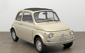 Una Fiat 500 Serie F al MoMa di New York