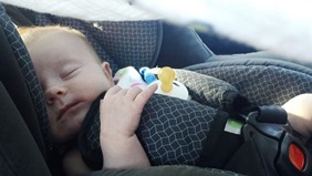 Bimbi in auto? La guida completa per viaggiare in sicurezza