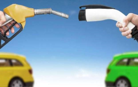 Auto elettrica tra ostacoli ed incentivi