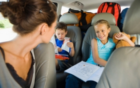 Bimbi in auto, rischiano  4 casi su 10
