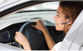 Vietato anche l'uso dell'auricolare in auto