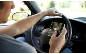 Aumentano gli incidenti dovuti all'uso di smartphone