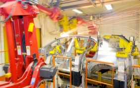 Con l'innovazione accelera la componentistica automotive