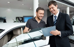 Il venditore d'auto? Oggi è bravo se è social