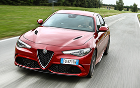 Alfa Romeo Giulia Quadrifoglio eletta Auto dell’Anno Top Gear