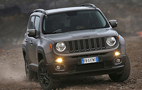Jeep Renegade Night Eagle: l’edizione speciale di un SUV di successo