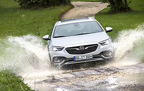 Opel Insigna Country Tourer: evoluzione fuori stagione