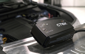 E la batteria non si scarica più durante la diagnosi dell'auto