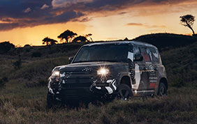 Una Land Rover Defender inarrestabile