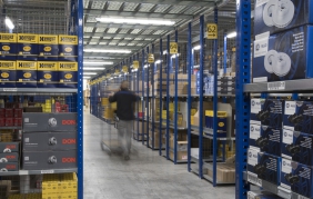 Logistica, Hella amplia e migliora il proprio magazzino