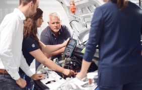 Manutenzione auto elettrica: parlano le Case