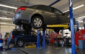 Auto, per mantenerla servono 1614 euro l'anno