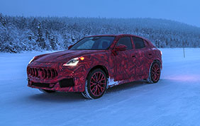 Maserati Grecale continua i suoi test sul ghiaccio