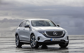 Mercedes-Benz EQC: largo all'elettrico