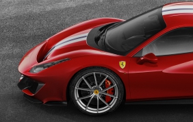 Michelin firma i pneumatici della nuova Ferrari 488 Pista