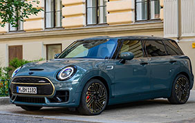 MINI Clubman JCW 2023: la station sportiva