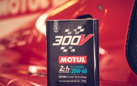 Lubrificante per motori racing: svelato il nuovo Motul 300V