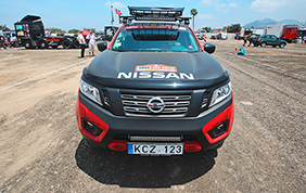 Una Nissan Navara per il Rally Dakar