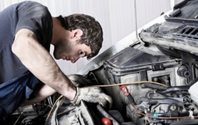 Come revisionare l'auto