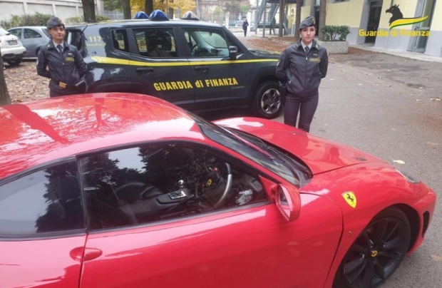 Ricambi auto contraffatti: siamo arrivati alla finta Ferrari!