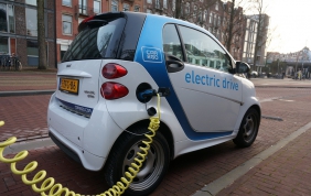 Ricambisti ed auto elettrica: meglio un brand o un bazar?