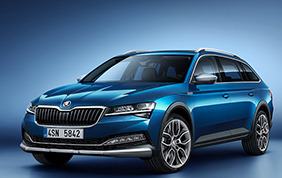 Skoda Superb: nuova tecnologia laser