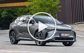 Toyota bZ4X: elettrica, autonoma e connessa