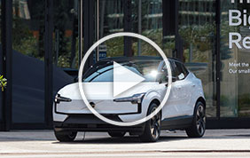 Volvo EX30: presentato a Milano il nuovo SUV elettrico svedese