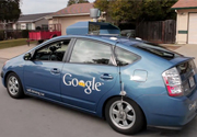 Google e Tesla progettano l’auto del futuro