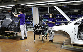Volkswagen riprende la produzione in Germania