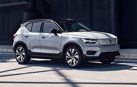 Volvo XC40 Recharge P8 AWD: ricarica veloce!