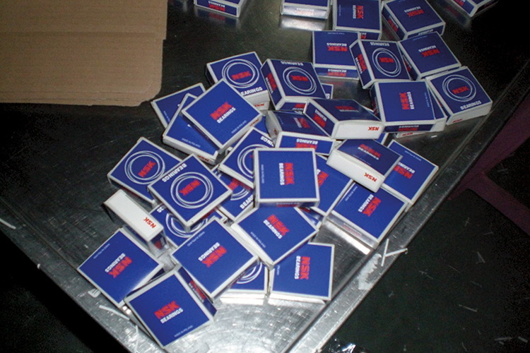 Ricambi contraffatti, le autorità  confiscano una grossa partita di cuscinetti fake NSK