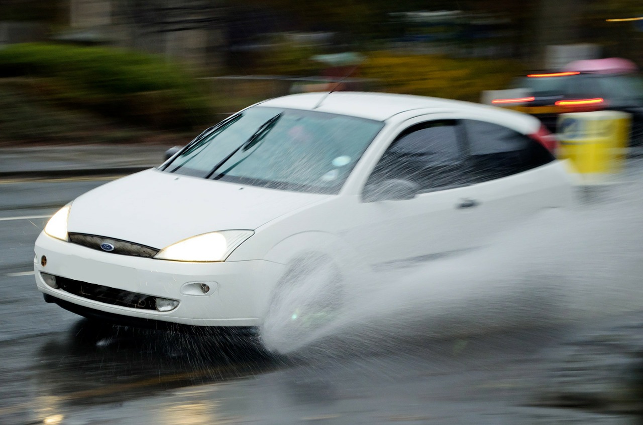 L'aquaplaning è una delle situazioni più temute dagli automobilisti ma ora è possibile viaggiare più sicuri grazie a questo sensore virtuale DAI