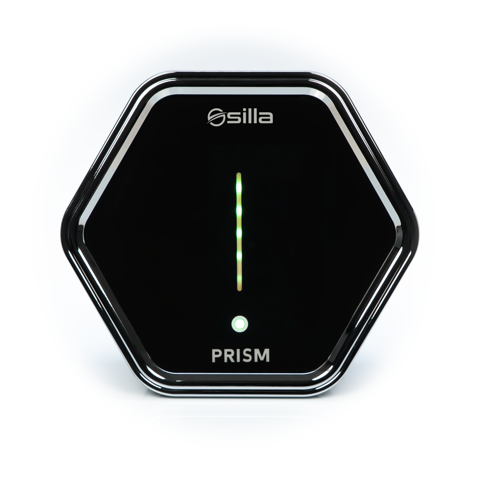Da Prism di Silla Industries nasce il caricabatterie che pensa all'aftermaket