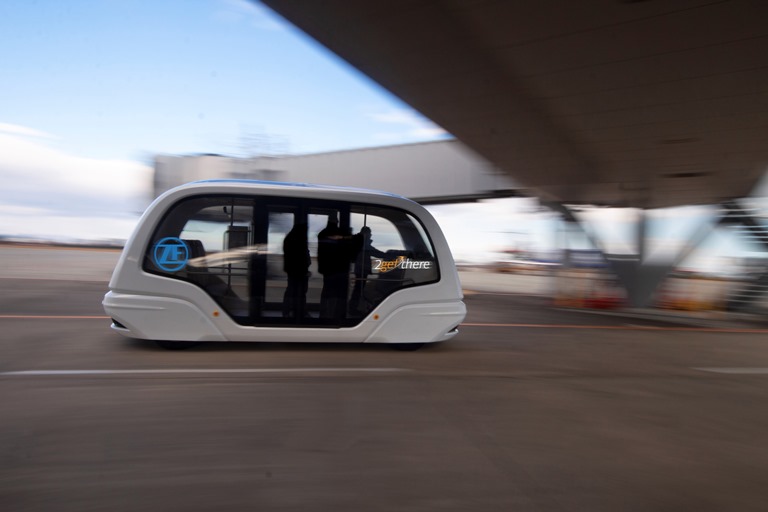 Nuovi standard per la mobilità autonoma e le soluzioni di trasporto