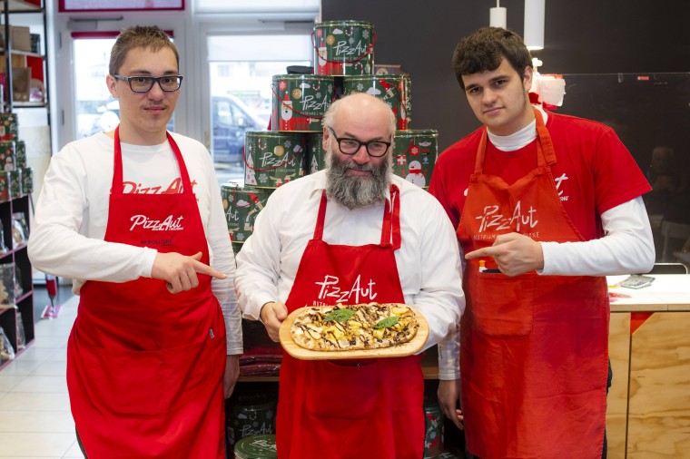 A Natale Bosch Italia insieme a PizzAut Onlus