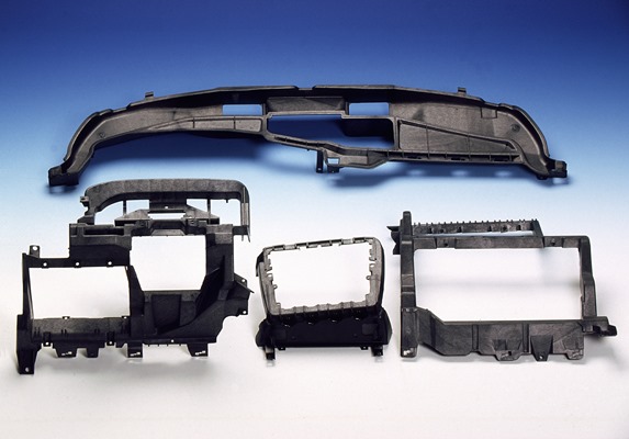 Opel fu il primo costruttore ad attuare il riciclaggio delle componenti plastiche 