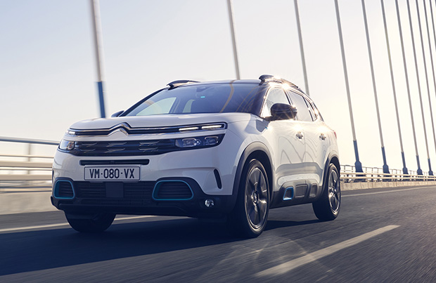 Nuovo C5 Aircross Hybrid