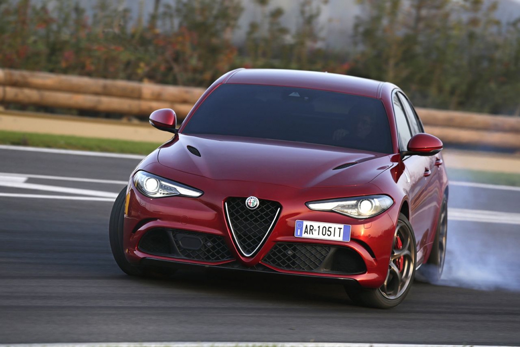 Alfa-Romeo-Giulia-Quadrifoglio